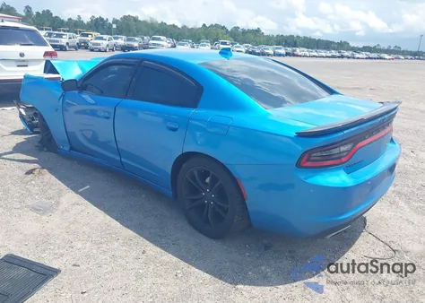 2016 Dodge Charger Sxt z USA, uszkodzony, nr VIN 2C3CDXHG3GH169483